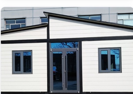 NON-STANDARD SHAPED EXPANDABLE HOUSE